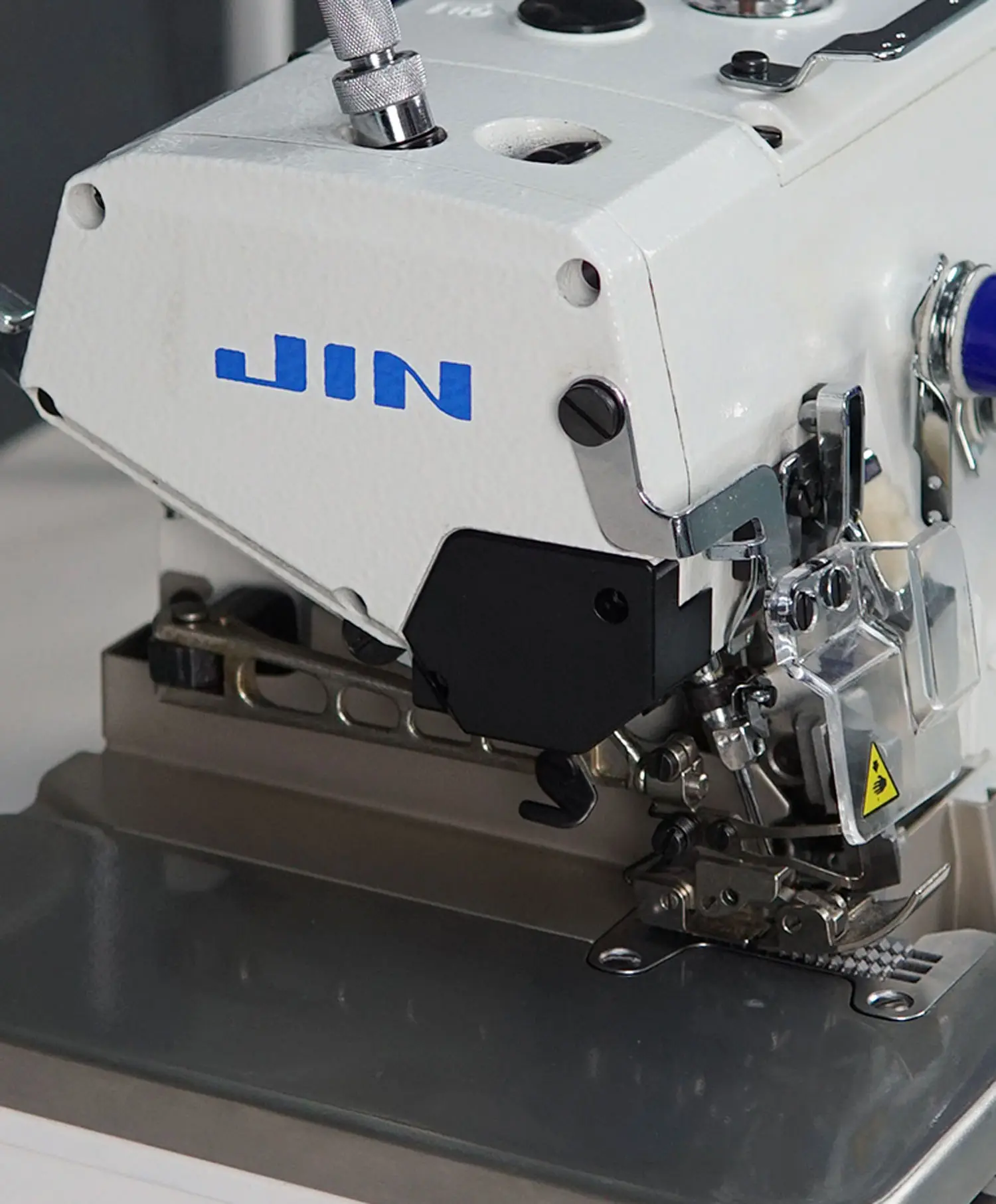 Juki - M1534NS - Máquina Interlock com Direct Drive JIN - Silmaq