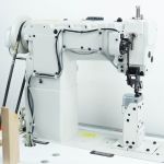 MÁQUINA DE COSTURA INDUSTRIAL COLUNA COM TRANSPORTE DUPLO