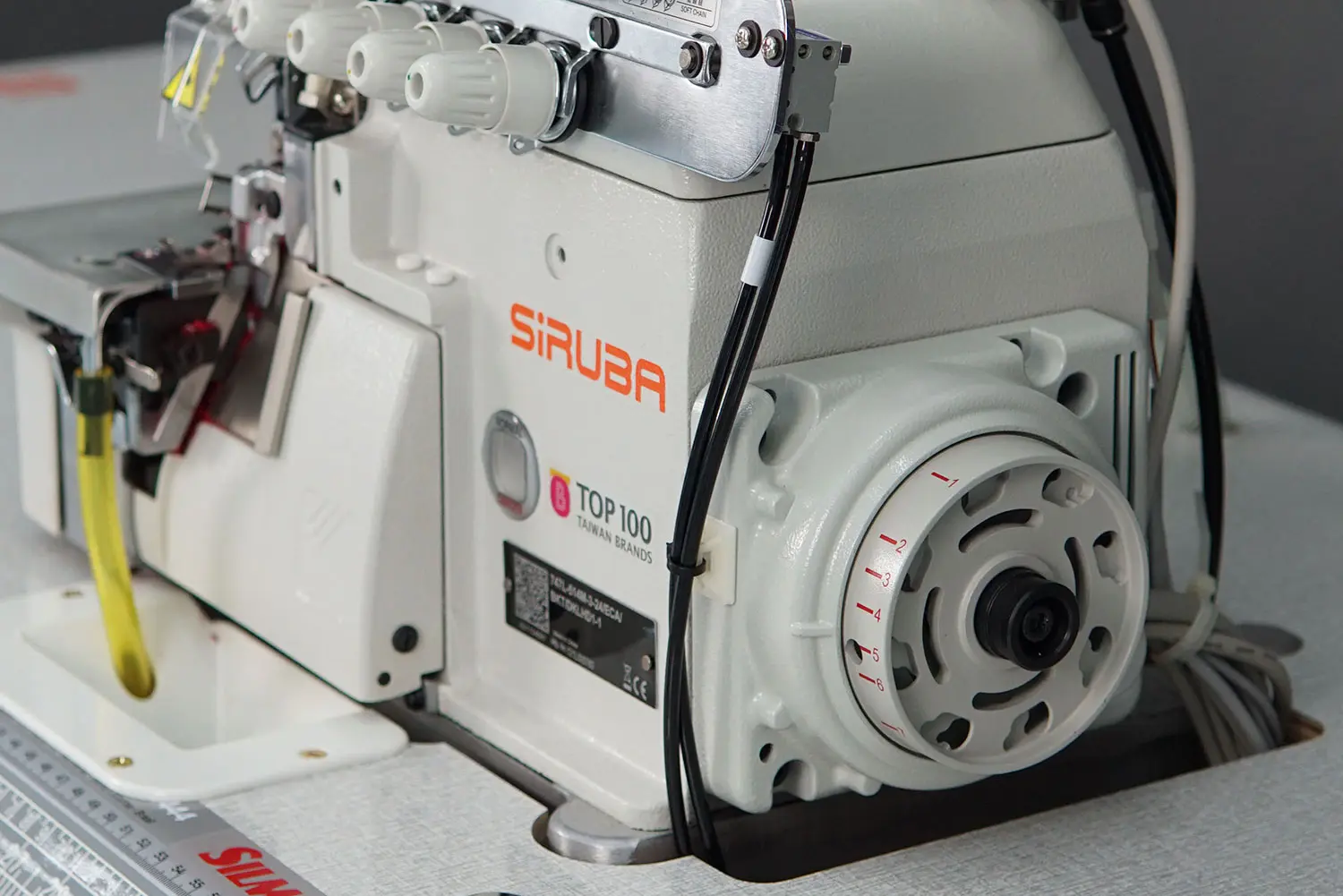 Siruba - 747L514M324ECABKTDKLHD1-1 - Máquina Ponto Conjugado com