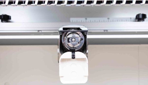 MÁQUINA DE BORDAR INDUSTRIAL TAJIMA TMBR2-S1501C