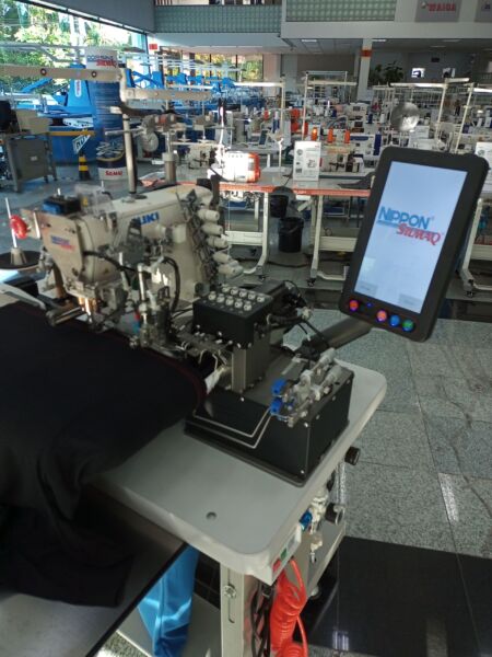 MÁQUINA AUTOMÁTICA PARA BAINHA/BARRA DE CAMISETAS